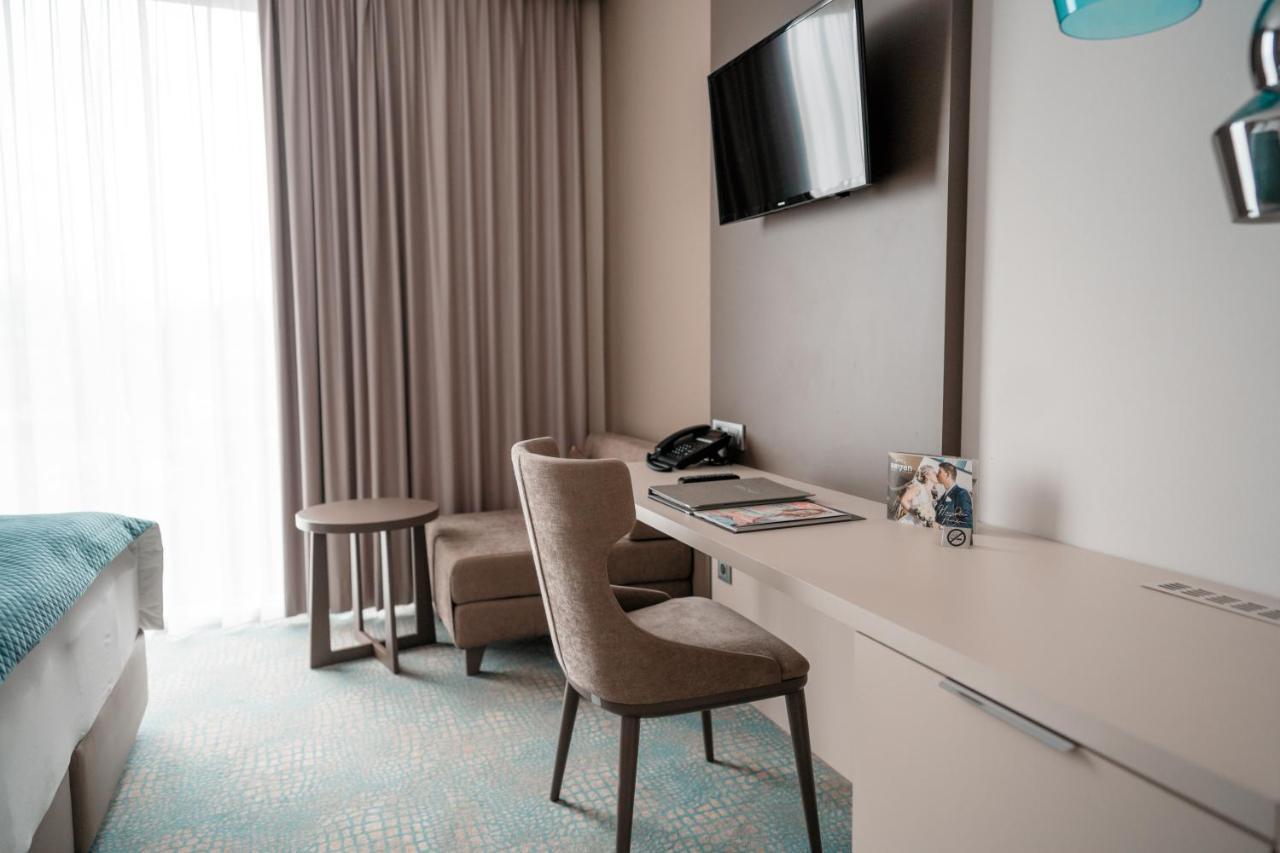 Hotel Seven フィラハ エクステリア 写真