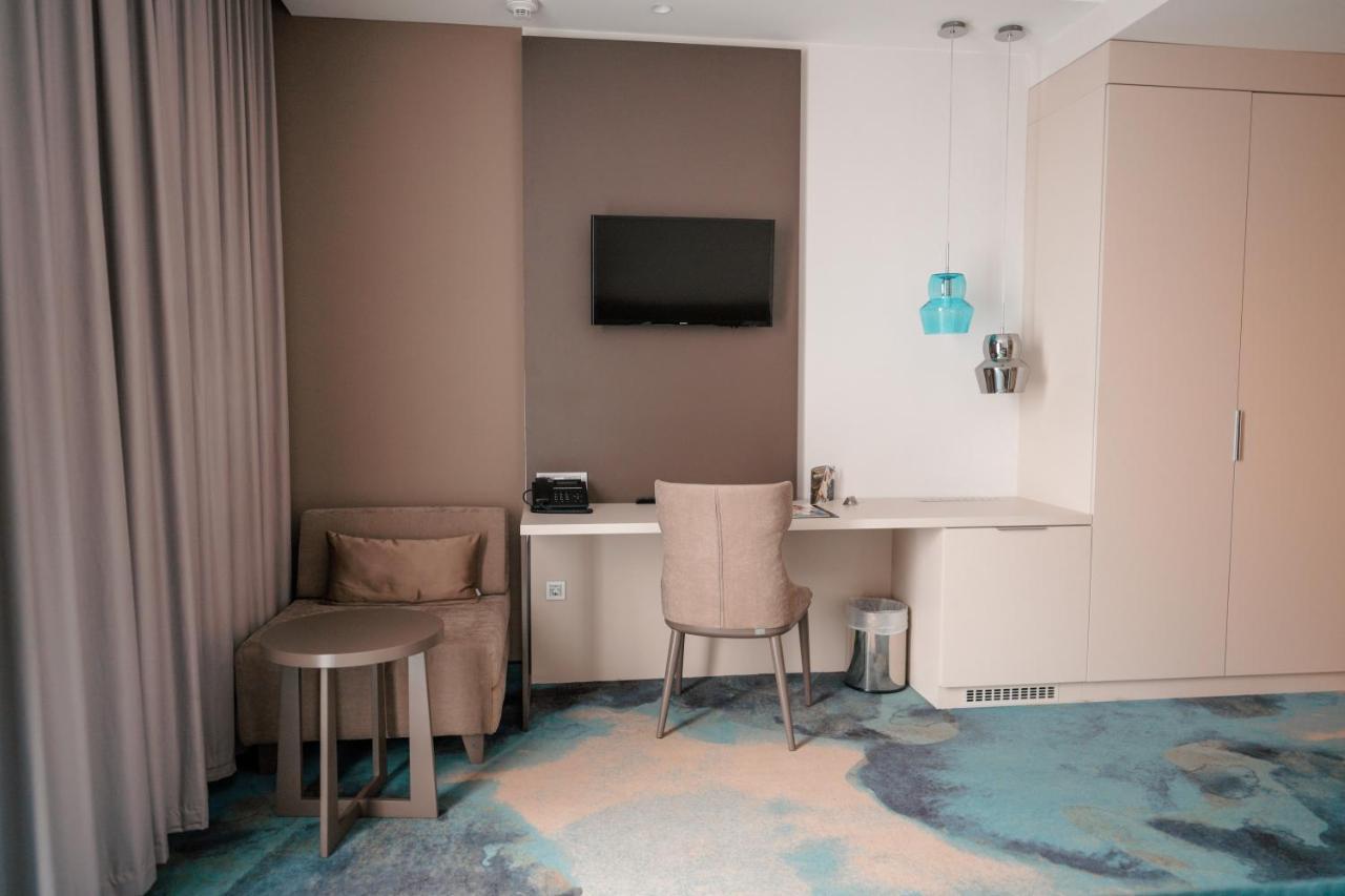 Hotel Seven フィラハ エクステリア 写真